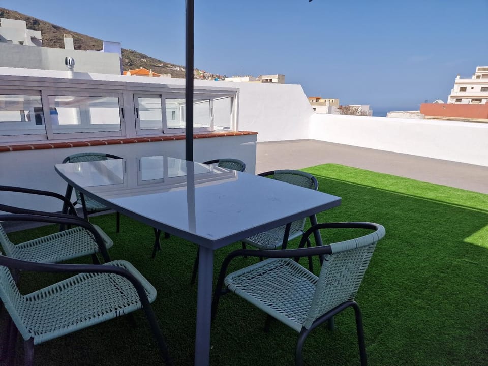 View (from property/room), Balcony/Terrace