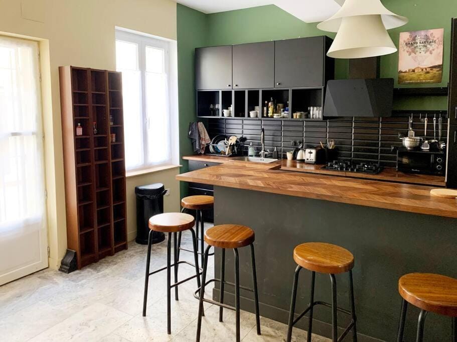 Lounge or bar