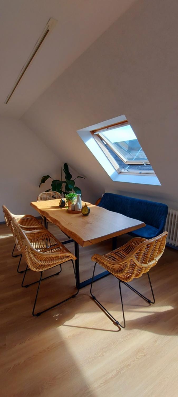 Living room, Seating area, Dining area