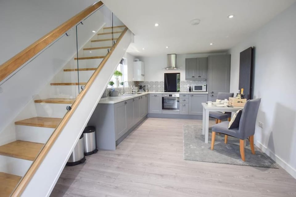 Nr Bicester Village 5 Star Luxury on farm House in Cherwell District