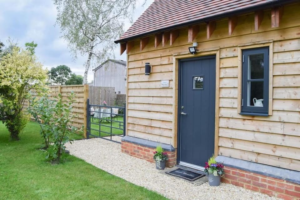 Nr Bicester Village 5 Star Luxury on farm House in Cherwell District