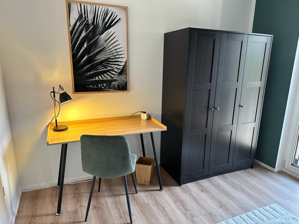 Bedroom, hair dresser, wardrobe