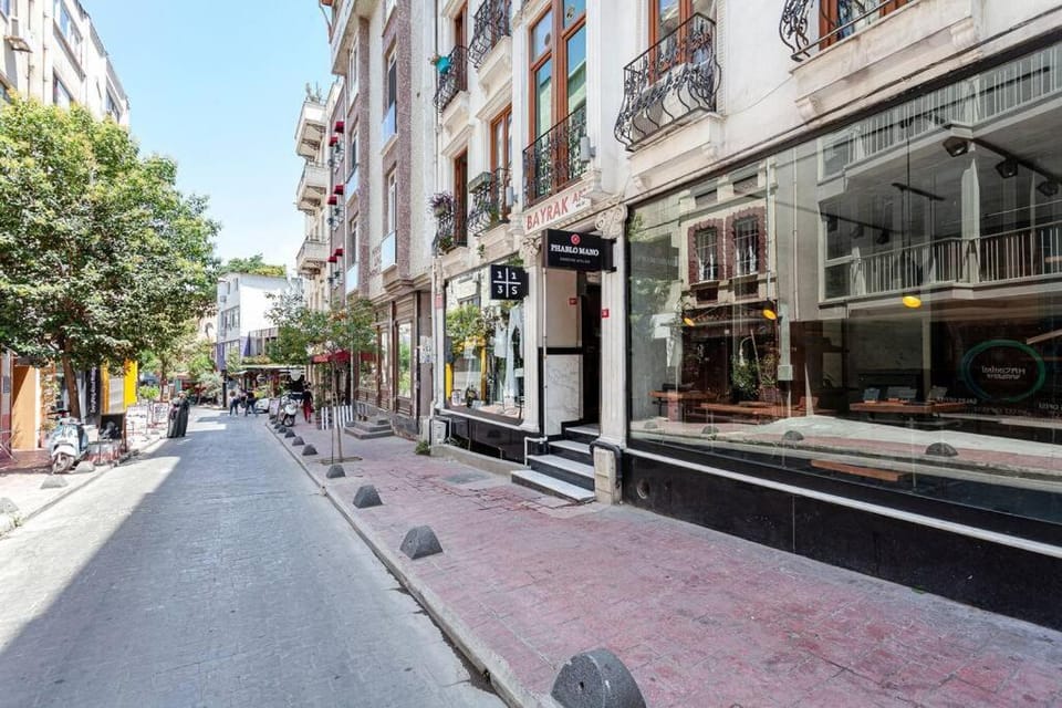 Central location with 2 bedrooms Apartment in Istanbul