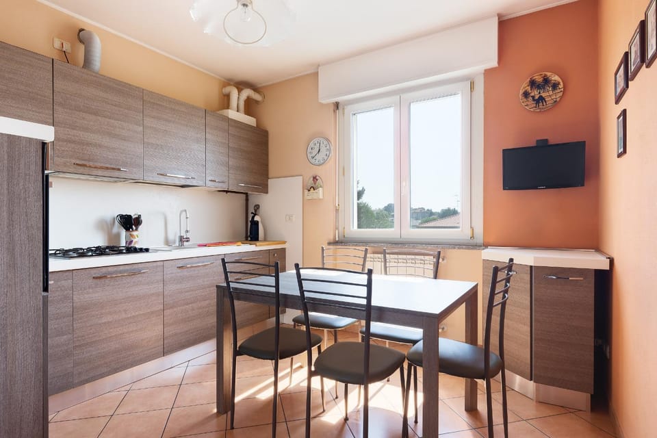 TV and multimedia, Kitchen or kitchenette, Living room, Seating area, Dining area, minibar, pet friendly