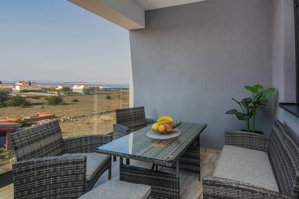 Day, View (from property/room), Balcony/Terrace, Seating area