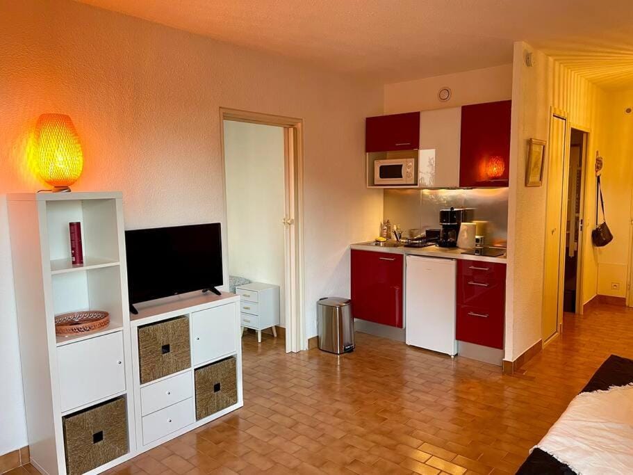 Coffee/tea facilities, Kitchen or kitchenette, minibar
