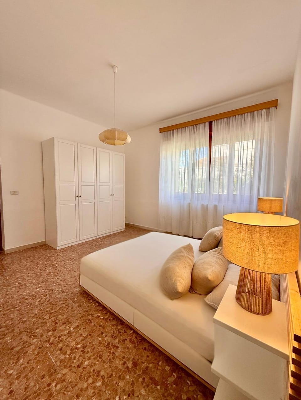 Bed, Photo of the whole room, Bedroom, wardrobe