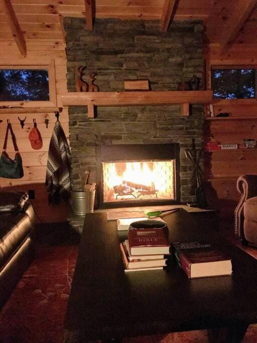 Timber Bend Retreat House in Michigan
