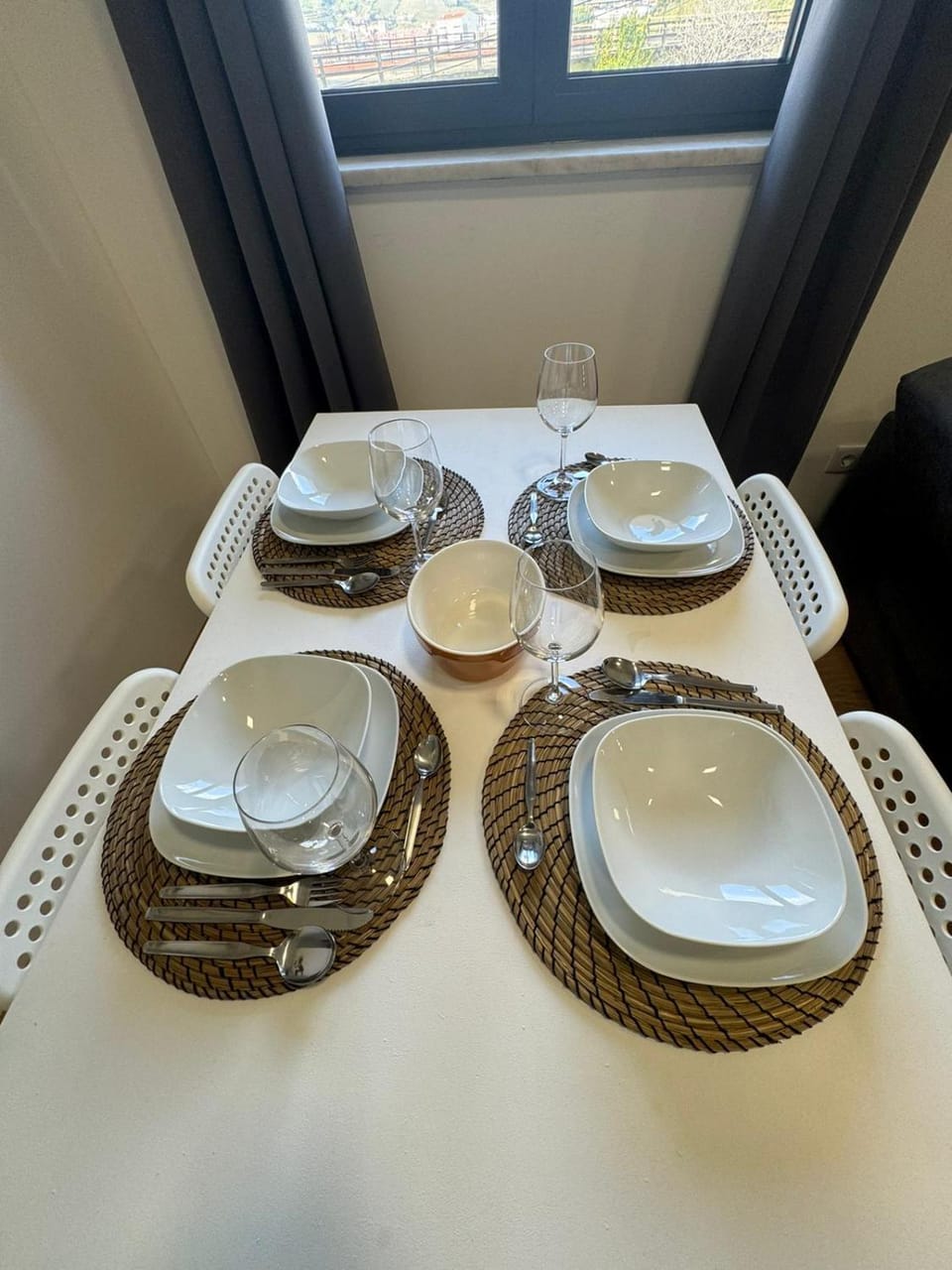 Living room, Food and drinks, Dining area, Food