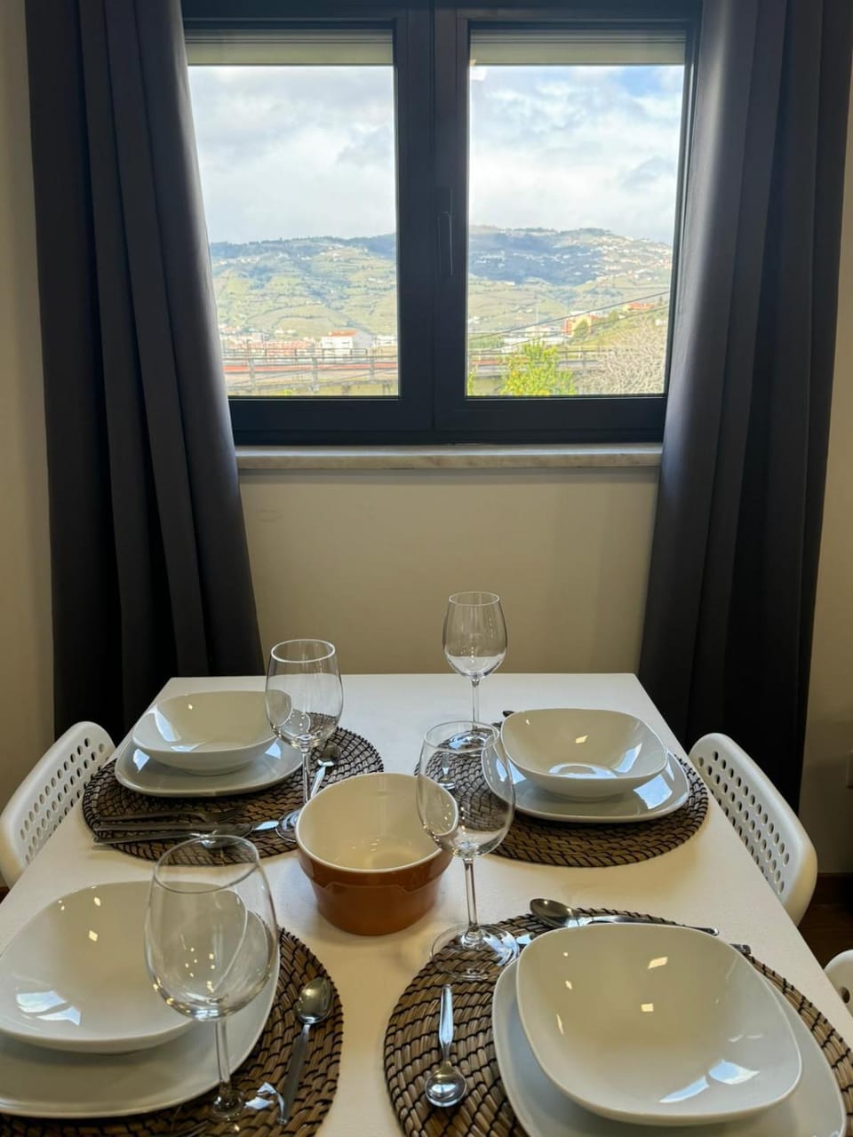 View (from property/room), Dining area, Mountain view