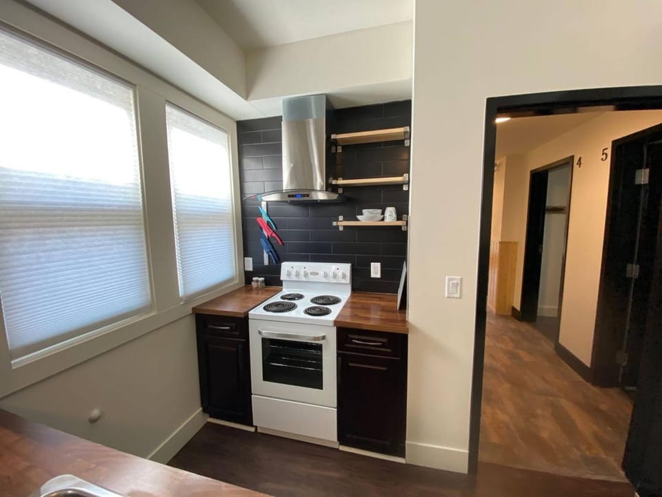 Bathroom, kitchen