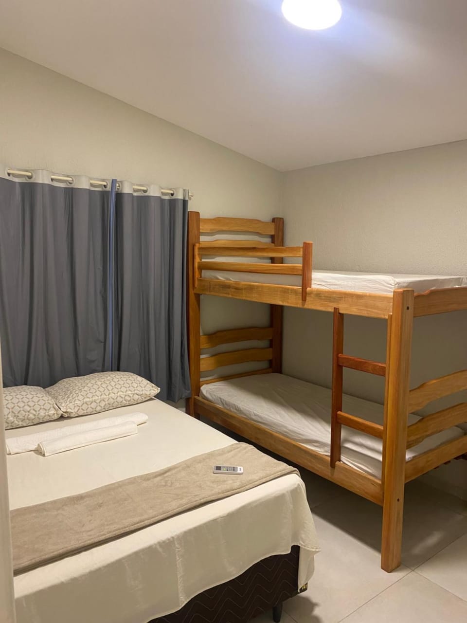 Bed, bunk bed