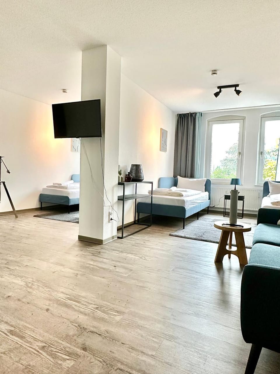 TV and multimedia, Seating area
