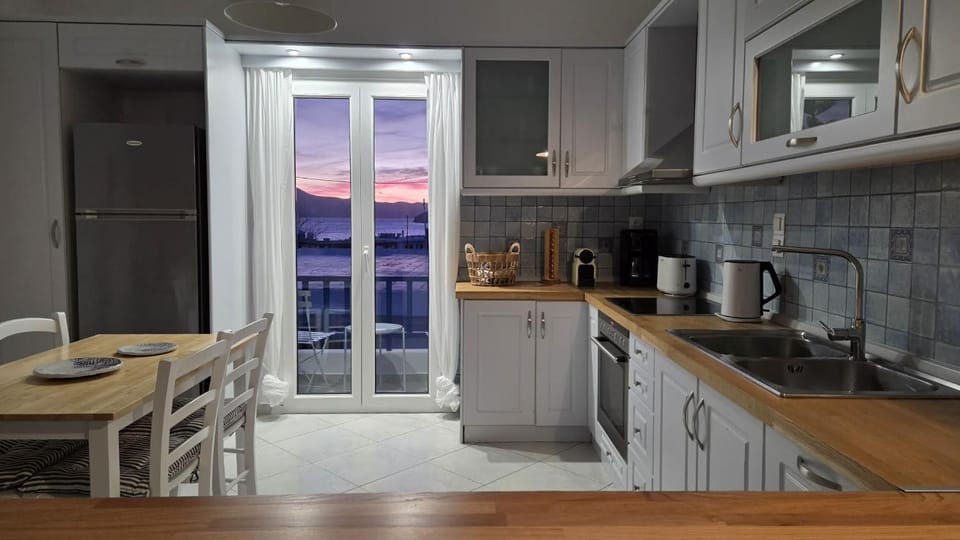 Sunset, kitchen