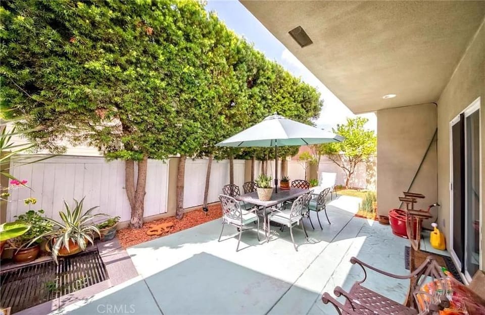 Balcony/Terrace, Living room