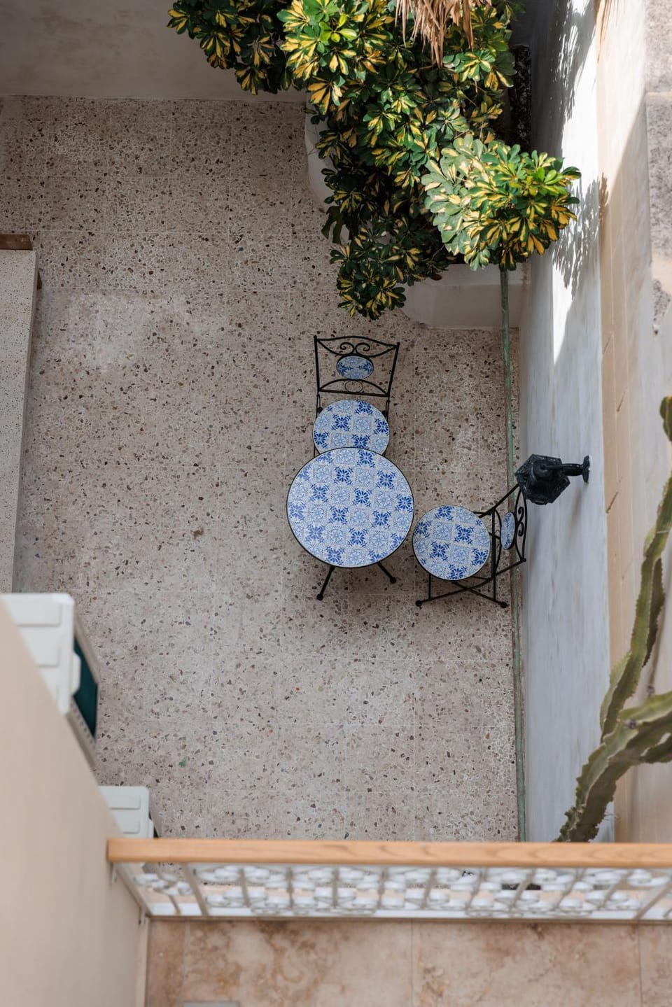 Patio, Dining area