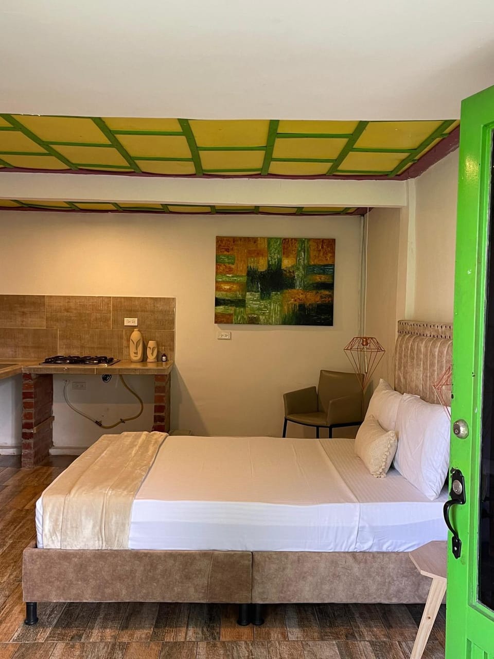 Bed, Bedroom, kitchen