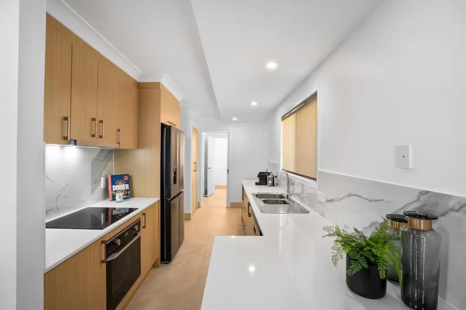 Kitchen or kitchenette, oven