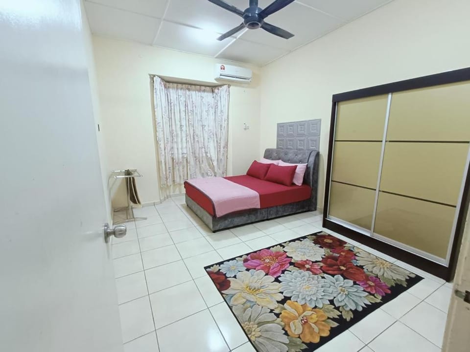Bed, Bedroom, wardrobe, air conditioner