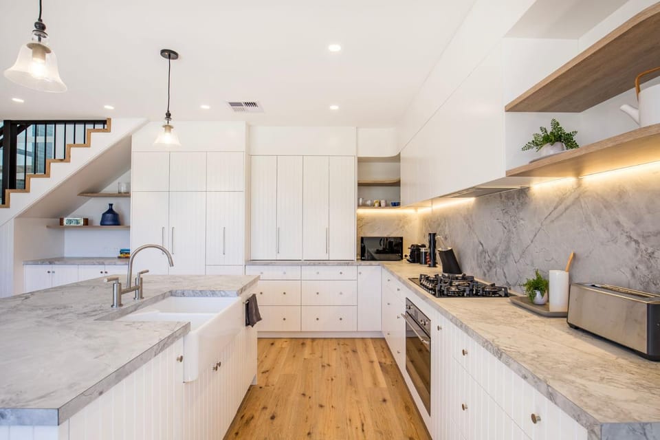 Camellia - Pet Friendly - 3 Min Walk to Centre of Berry House in Berry