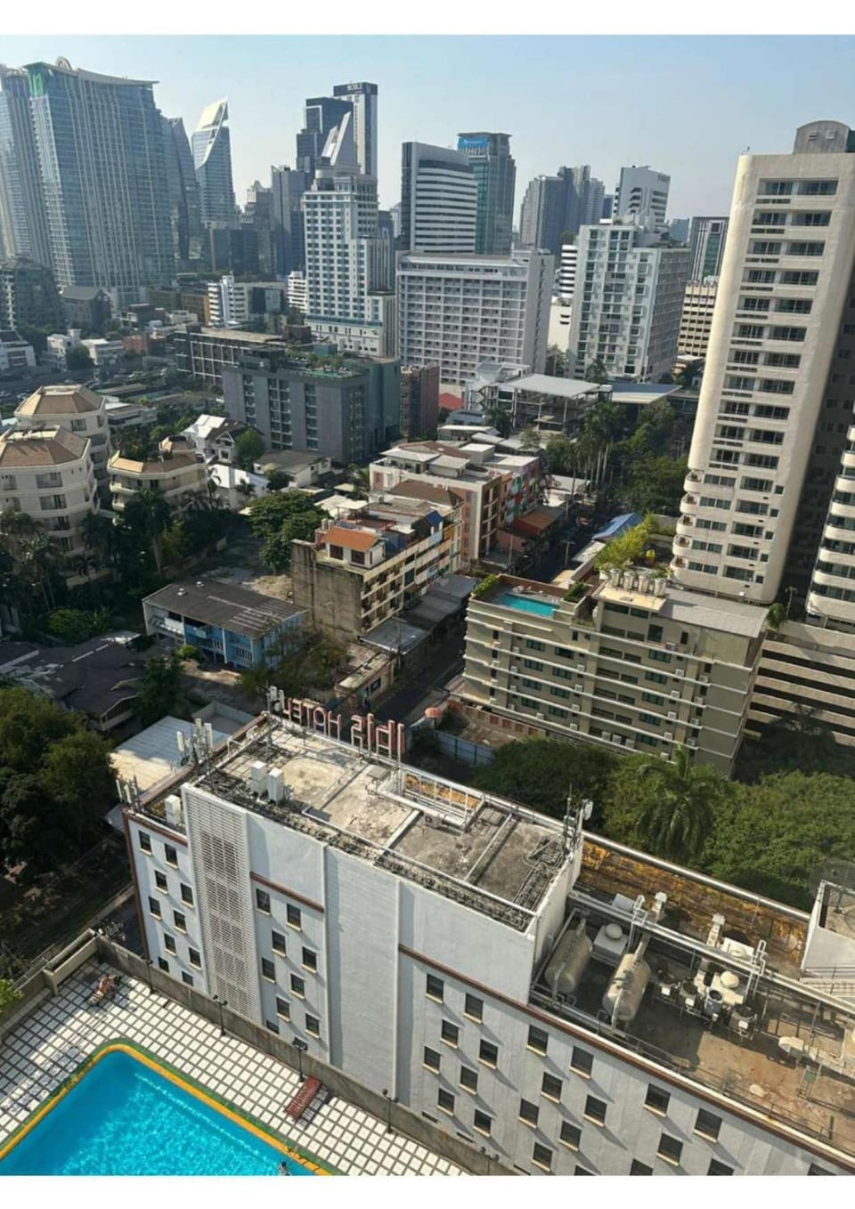 City view, Pool view