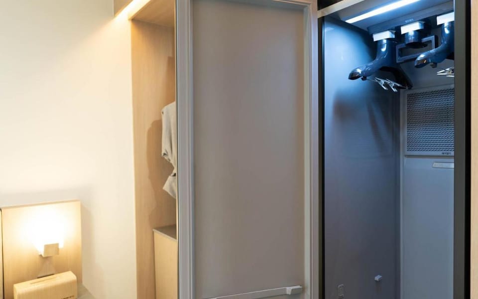 wardrobe
