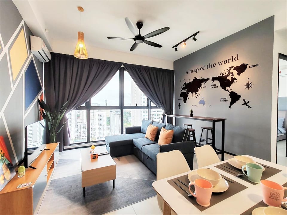 Living room, Seating area