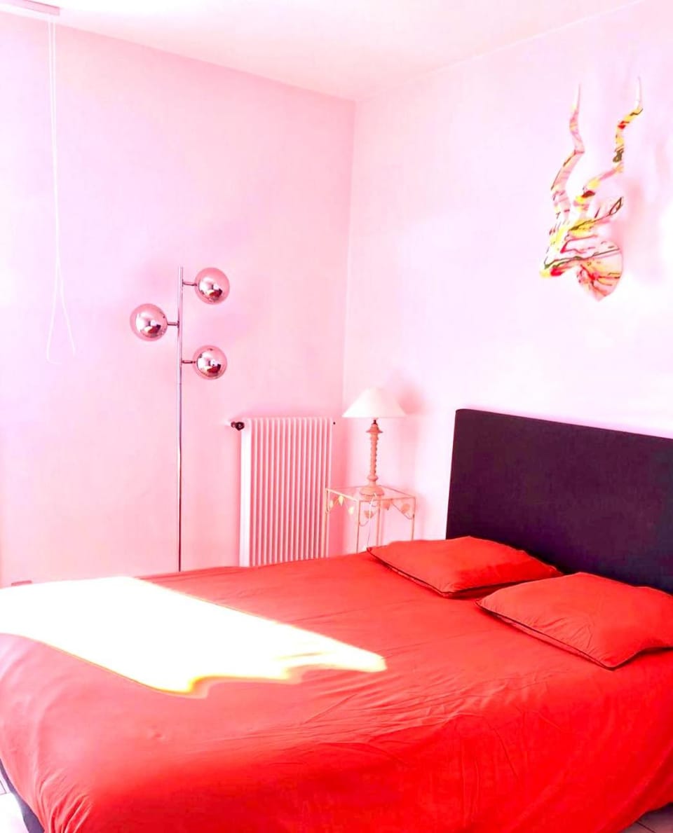 Appartement spacieux à 10 minutes de la plage, vue mer Apartment in Menton