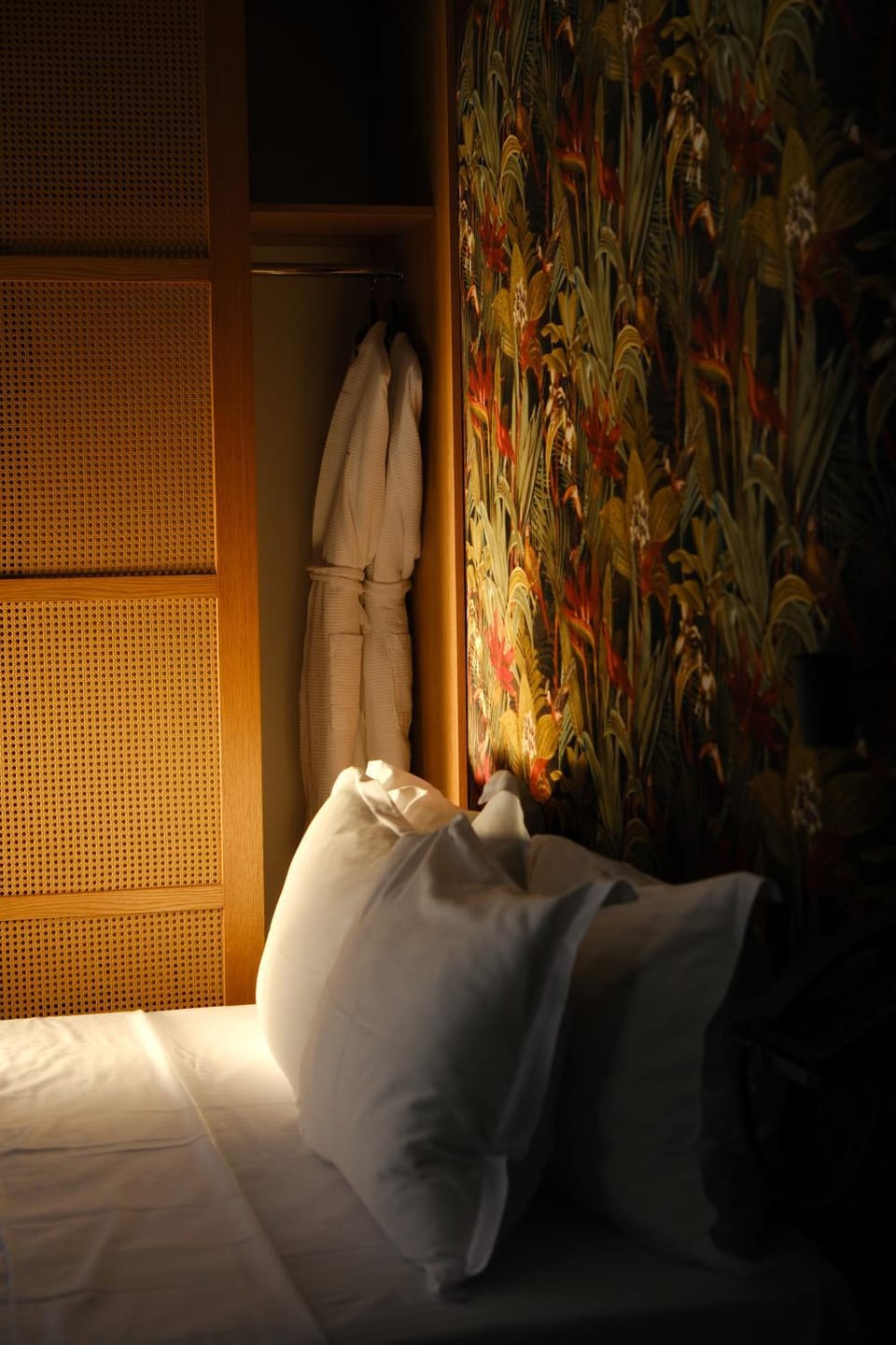 Bed, Bedroom, wardrobe