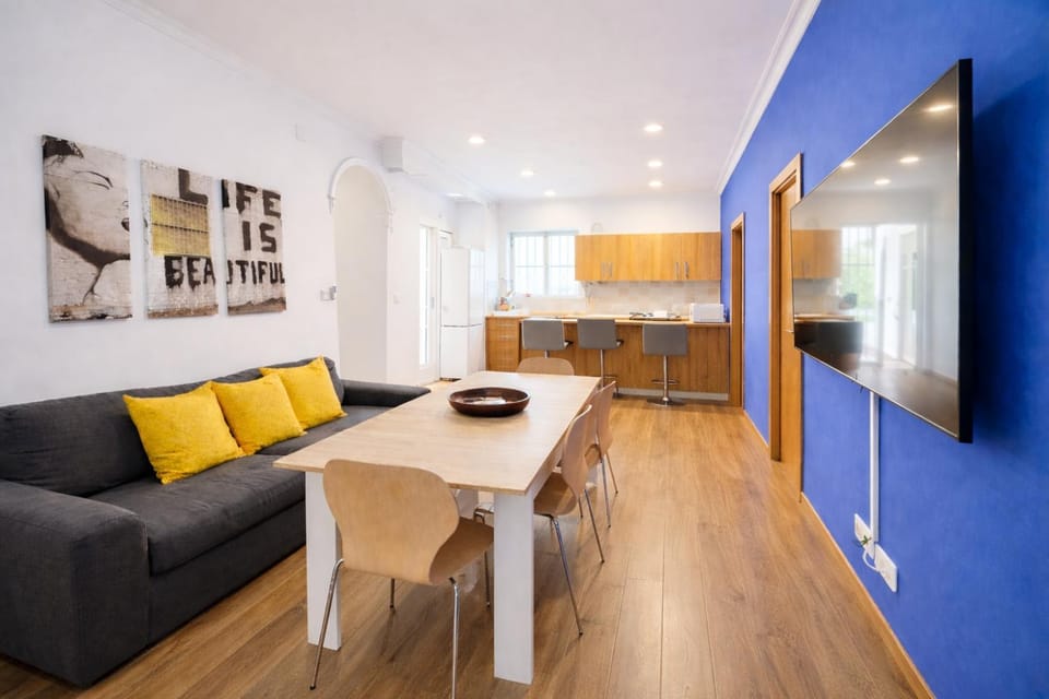 TV and multimedia, Living room, kitchen
