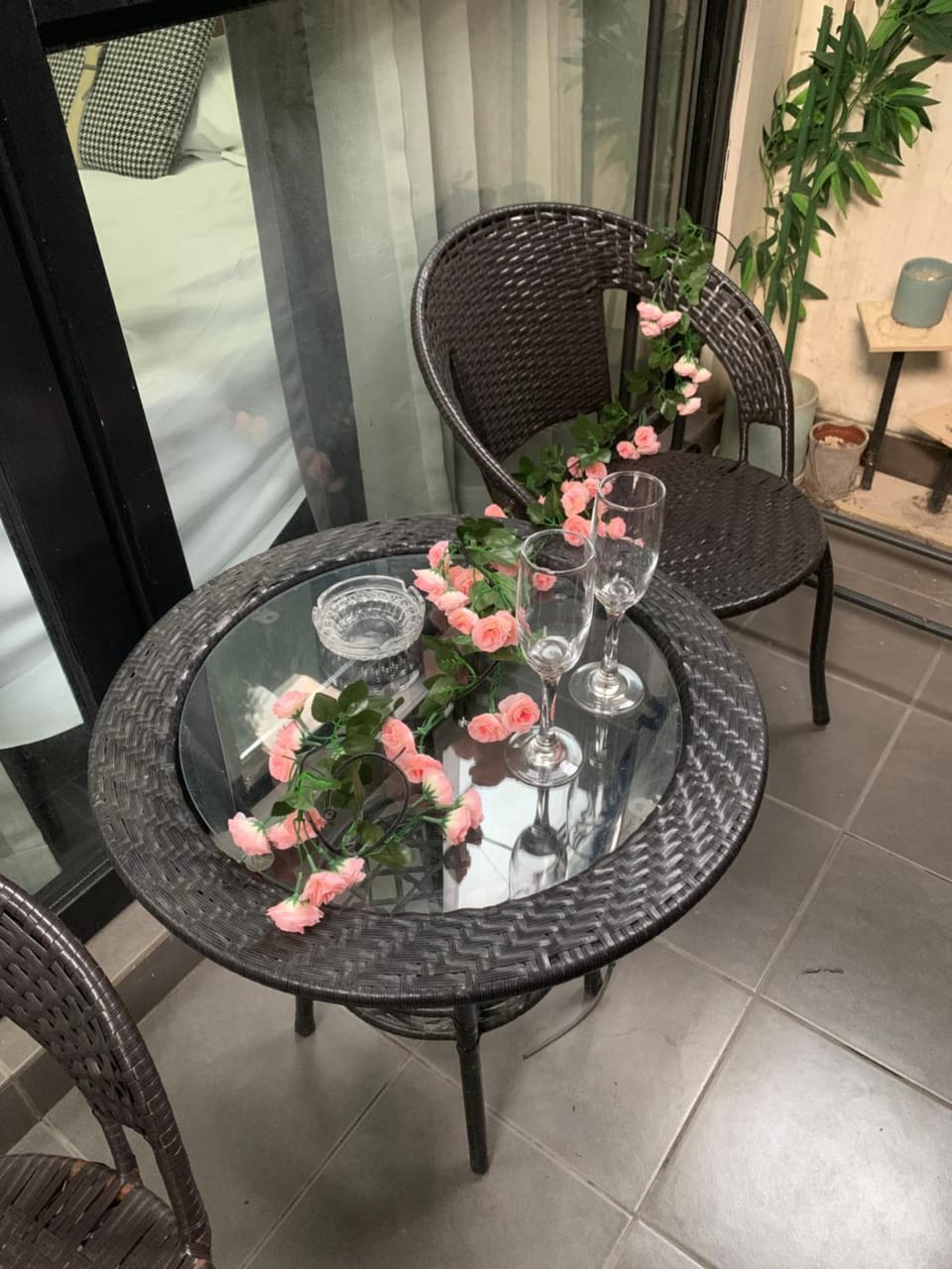 Shanghai Garden Historical loft Apartment with courtyard and citywalk- Near Downtown Wukang Road Apartment in Shanghai