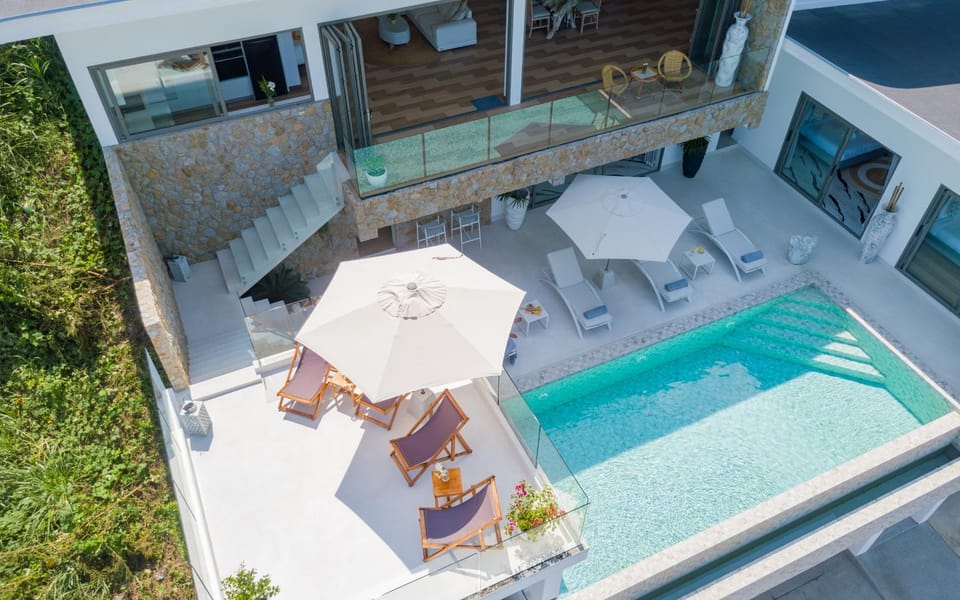 Property building, Patio, Day, View (from property/room), Balcony/Terrace, Seating area, Pool view, Swimming pool, sunbed