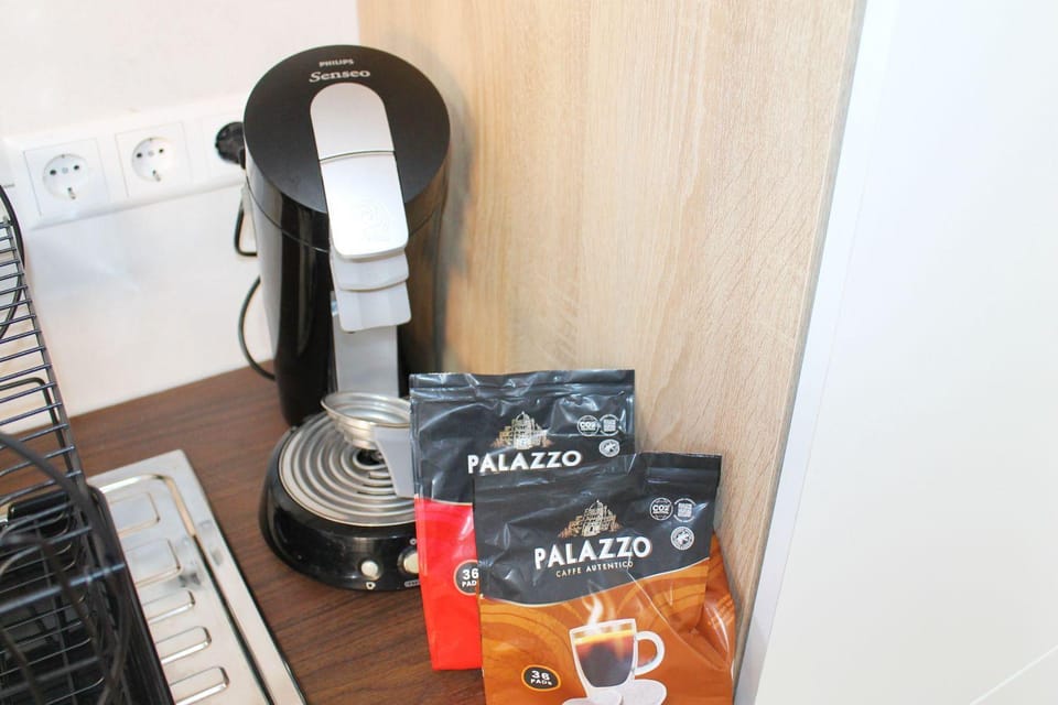Coffee/tea facilities, Kitchen or kitchenette