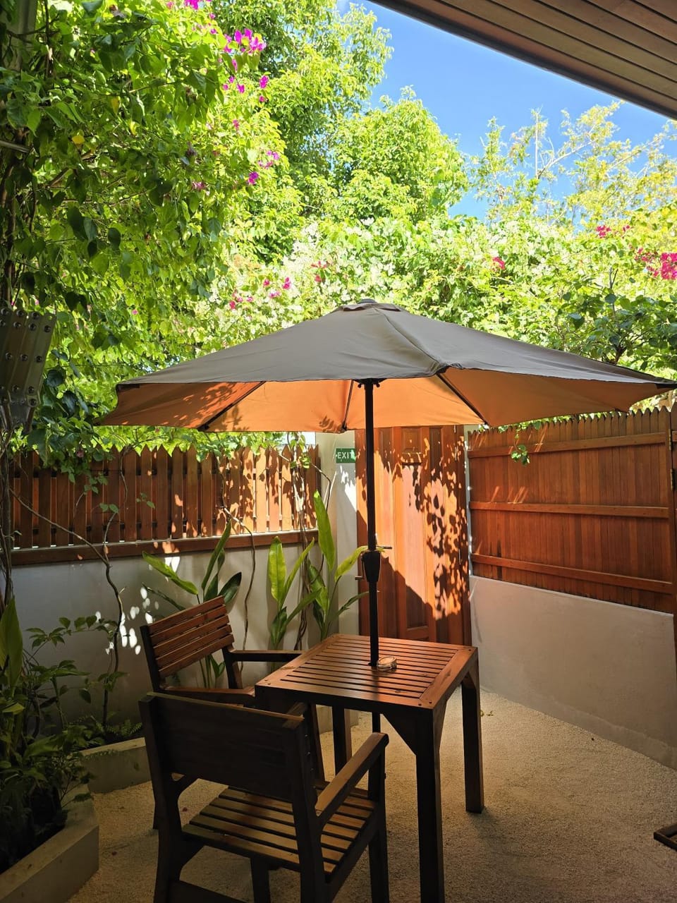 Patio, Day, View (from property/room), Balcony/Terrace, Dining area, Garden view