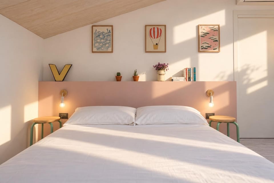 Bed, Bedroom