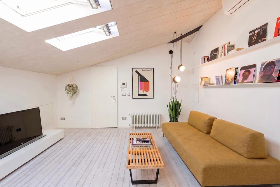 TV and multimedia, Living room, Seating area