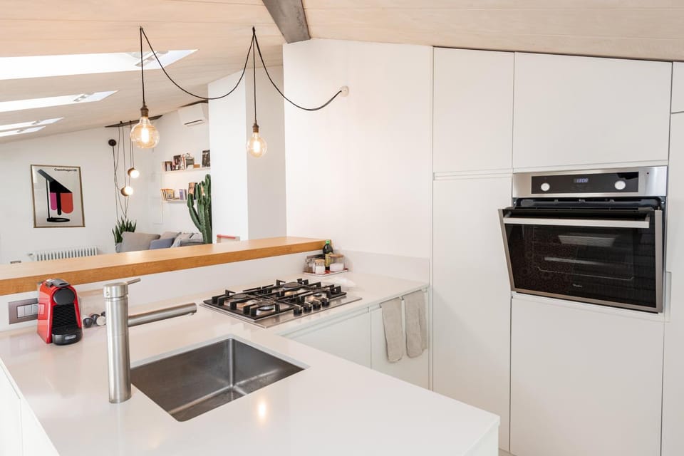 Coffee/tea facilities, Kitchen or kitchenette