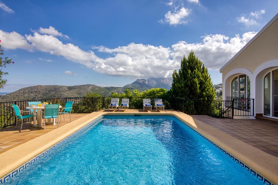 Solarium, Other, Dining area, Mountain view, Area and facilities, Swimming pool