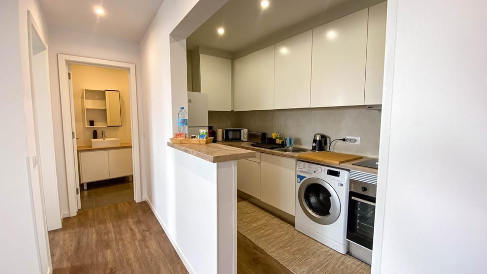 Coffee/tea facilities, Kitchen or kitchenette, minibar, pet friendly, stove, toaster, washing machine, dryer