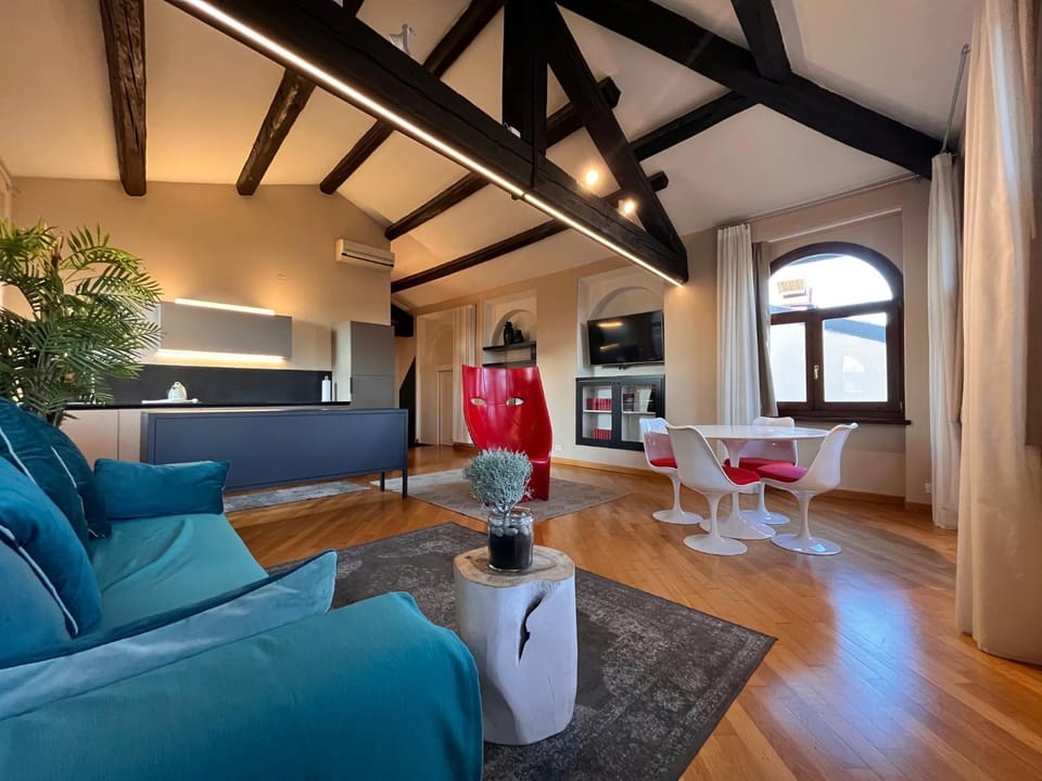 Kitchen or kitchenette, Living room, Dining area