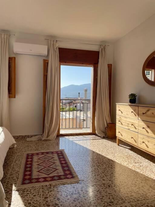 Peaceful Townhouse Retreat House in Órgiva
