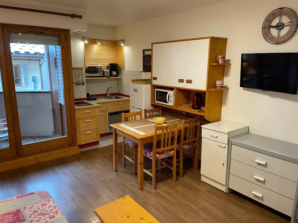 Studio Acacia Brides Les Bains Apartment in Les Allues