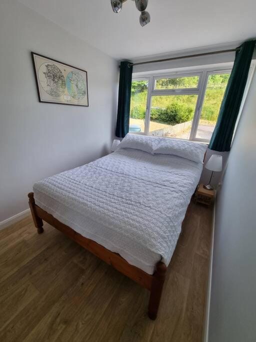 Elgar Escape Apartment in Barnstaple