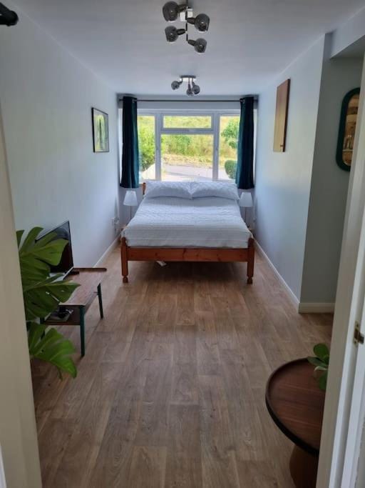 Elgar Escape Apartment in Barnstaple