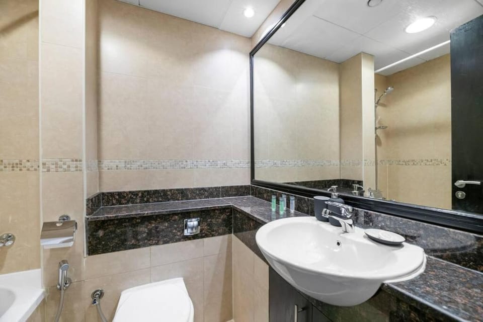 StoneTree - Modern Furnished Studio Apartment in Dubai