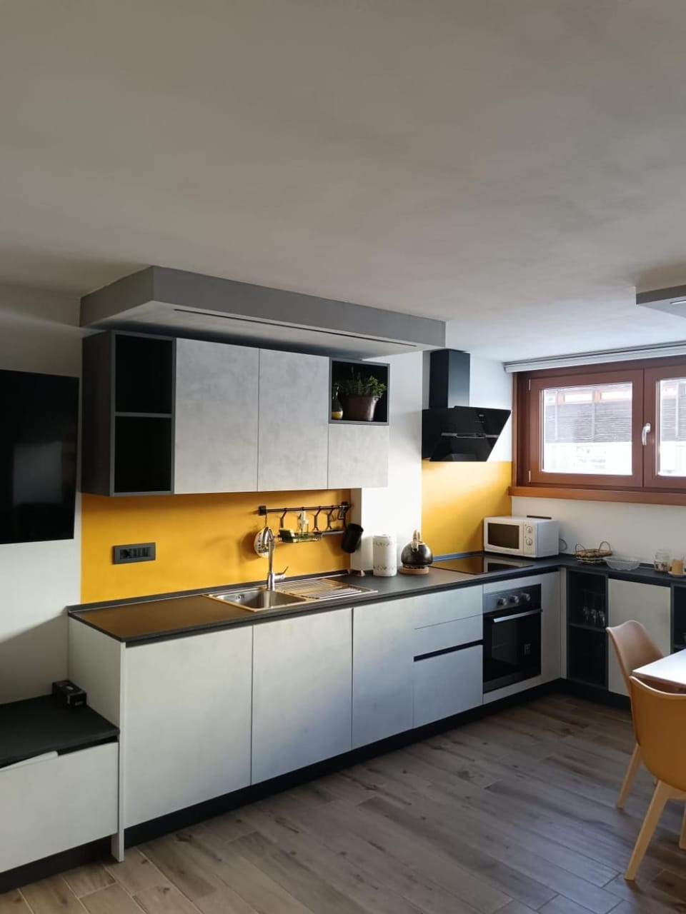 Kitchen or kitchenette