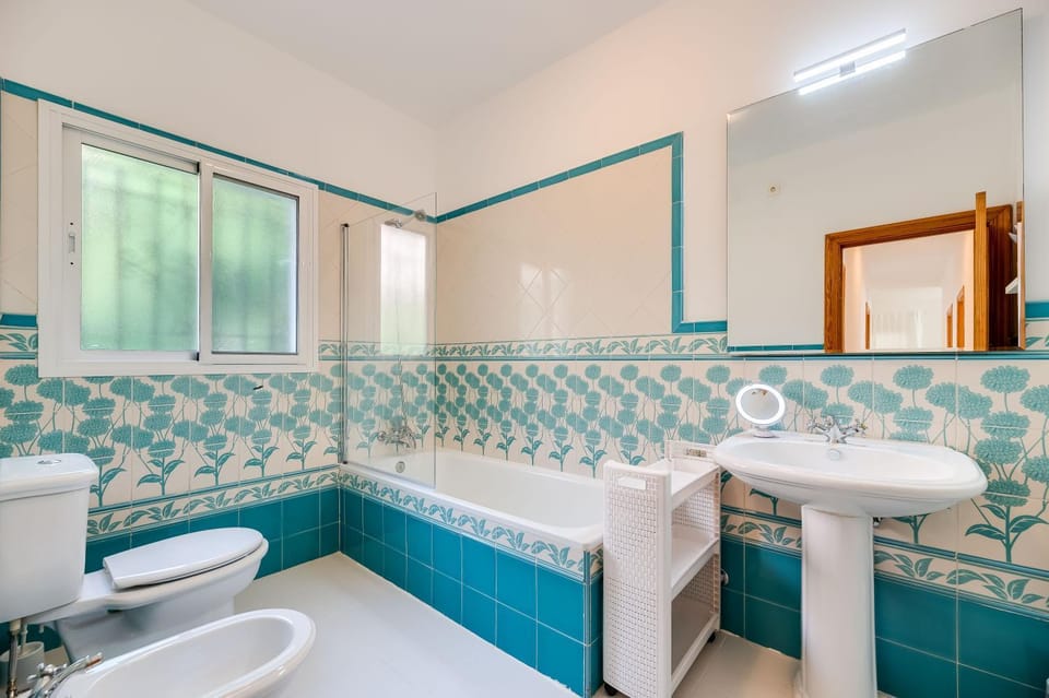 Shower, Bath