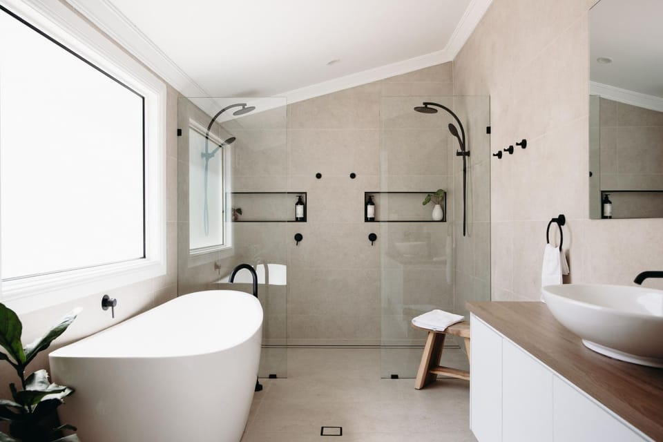 Shower, Toilet, Bathroom, Bath, towels