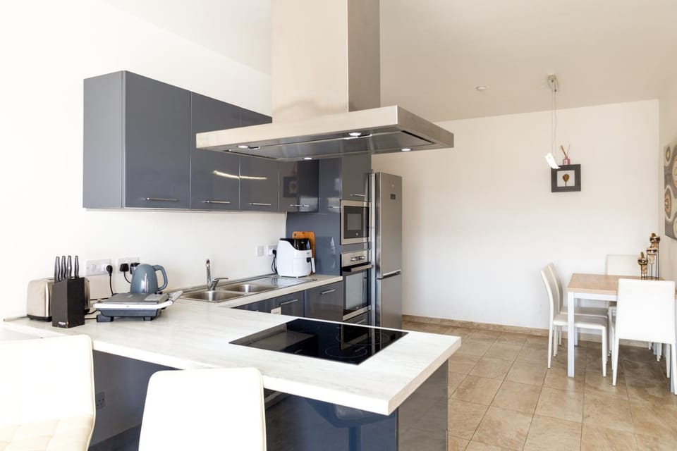 Kitchen or kitchenette, Kitchen or kitchenette