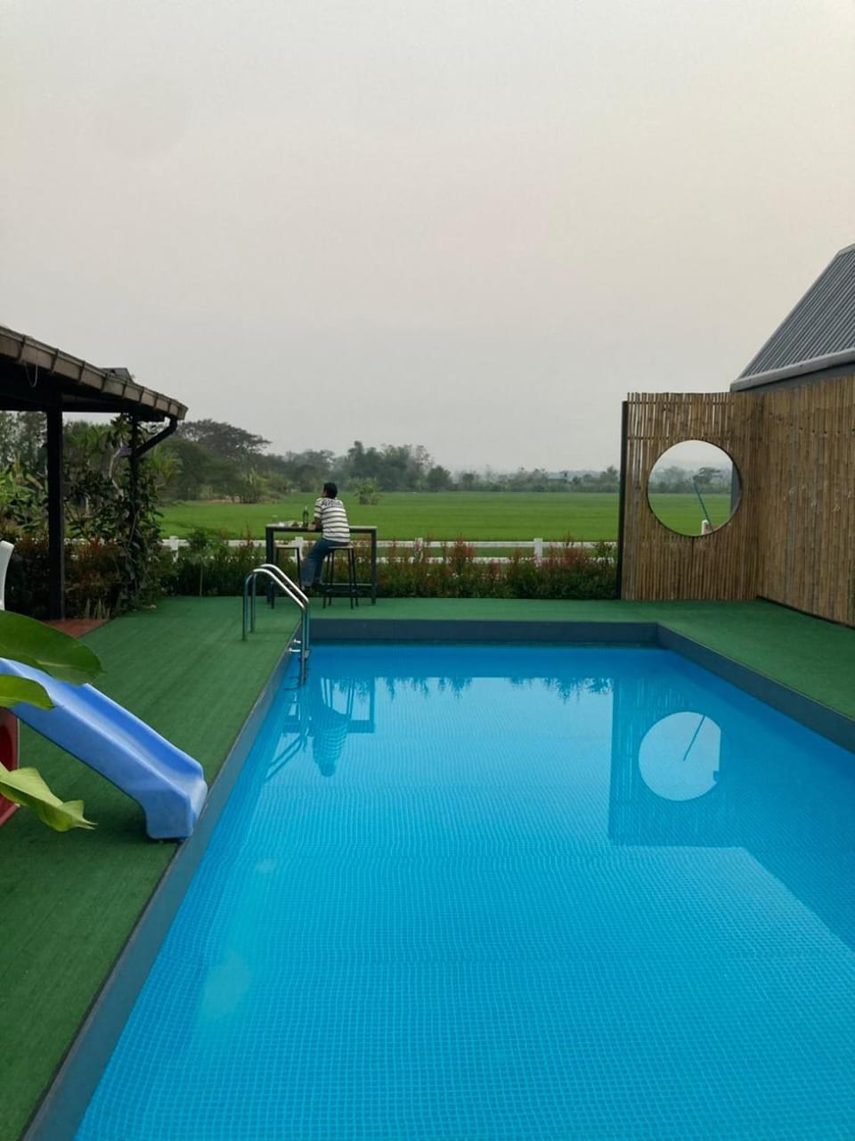บ้านฮิมฝั่งแกนพูลวิลล่า Villa in Thailand